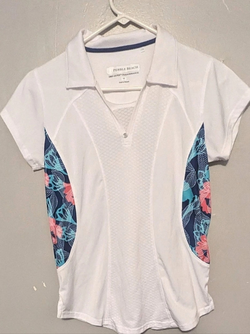 Pebble Beach Deluxe Performance Floral Golf Polo in White & Blue Size Medium